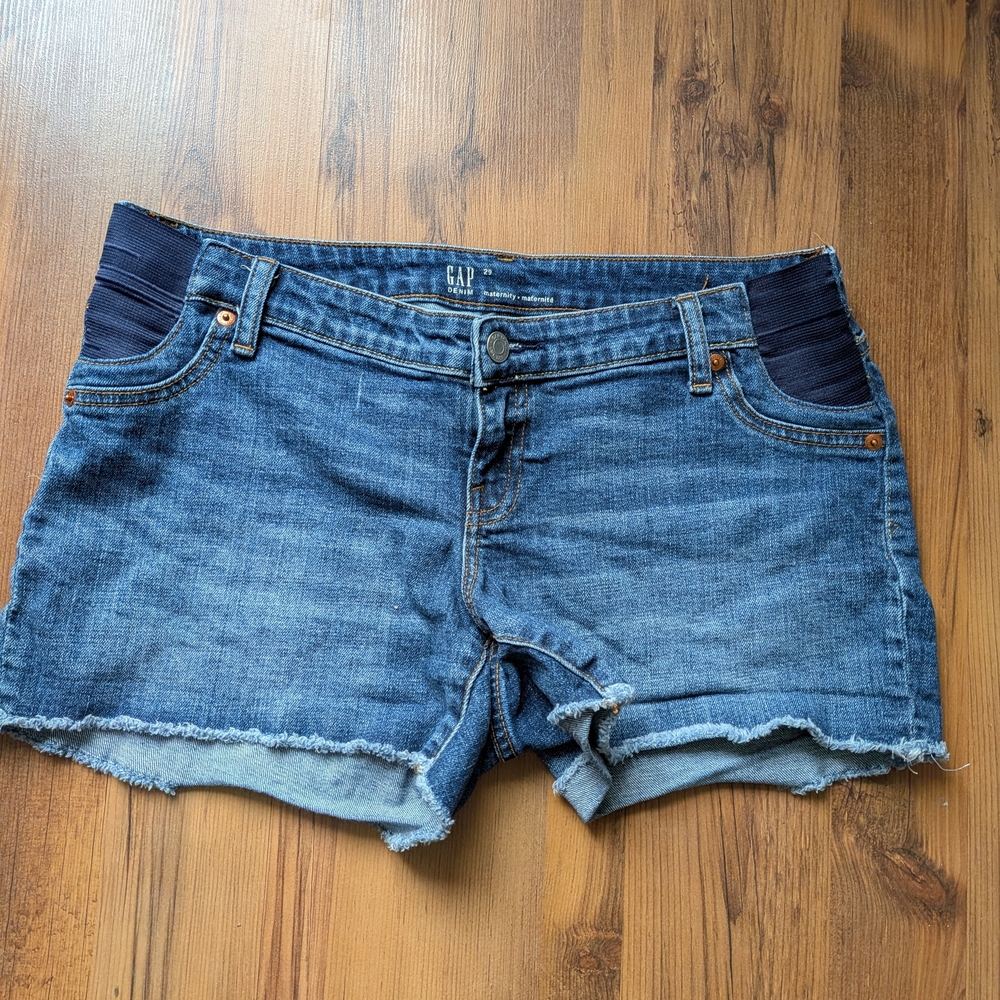 GAP Women's Maternity Denim Shorts